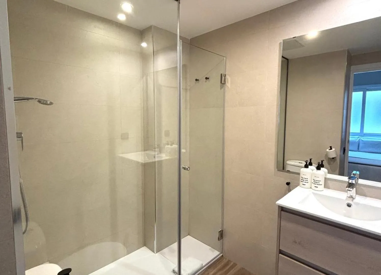 Apartamentos Laforja Barcelona 0*,