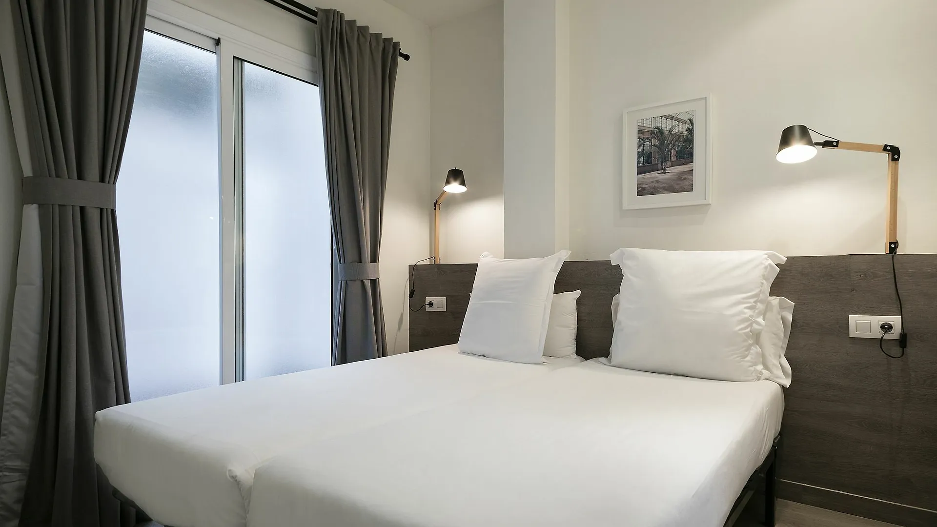 Apartamentos Laforja Barcelona 0*,  Spanje